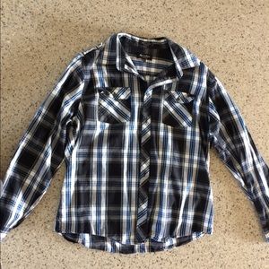 Men’s button shirt